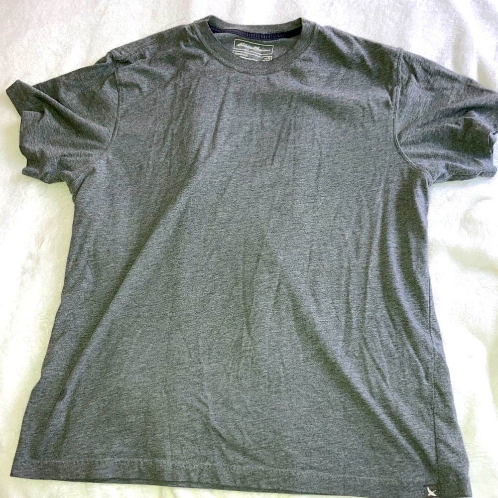 Eddie Bauer T-Shirt. Gray XL